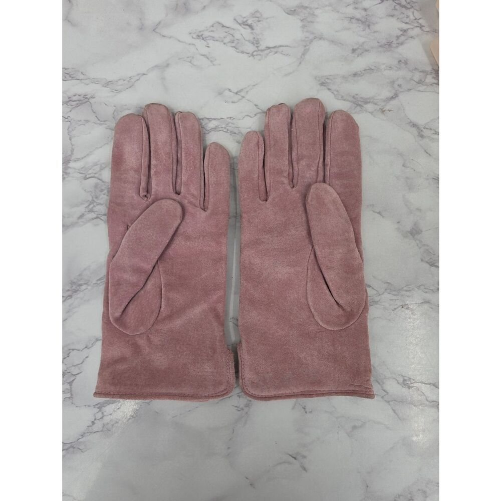 Isotoner Women's Pink Suede Lined Driving Gloves - Picture 2 of 12